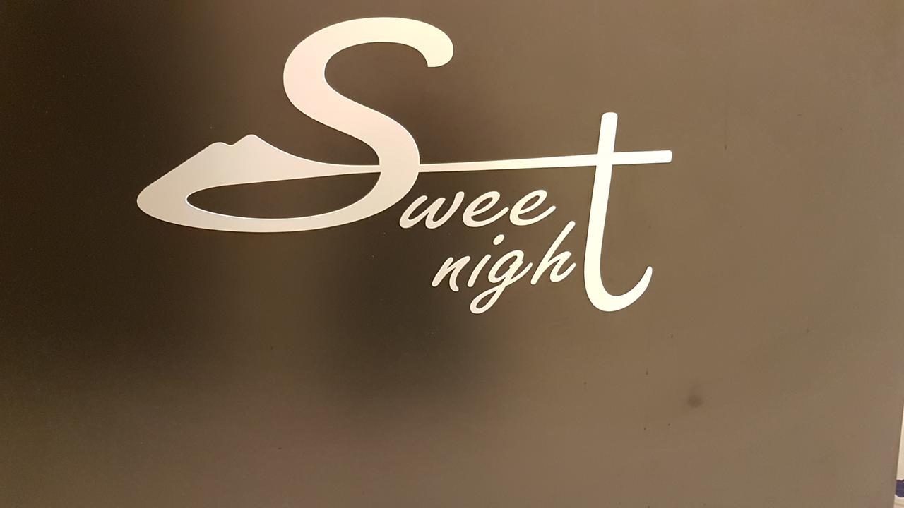 B&B Sweet Night Napoli Exterior foto